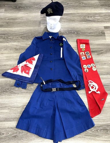 Vintage 1970 girl - guides, of