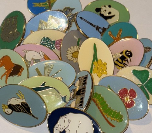 Girl guide metal - girl, pin