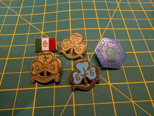 Vintage girl guides badge - vintage,