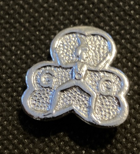 Girl guides vintage pin - guides,